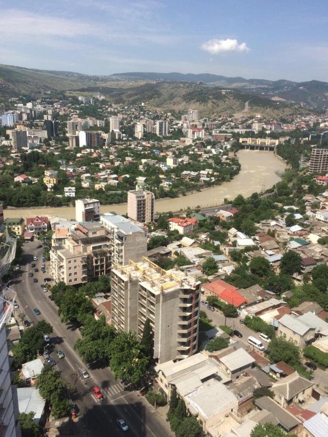 Twins Tower Lägenhet Tbilisi Exteriör bild